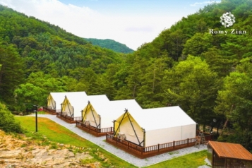 Romyzian Garden Mountain House